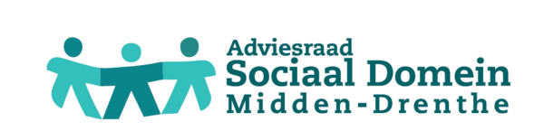 Logo van adviesraad Sociaal Domein Midden-Drenthe. Drie poppetjes houden elkaar vast.