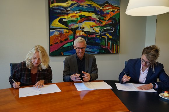 Ondertekening overeenkomst nieuwbouw Smilde